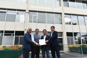 PetroTal impulsa electrificacióncon energías renovables en Puinahua