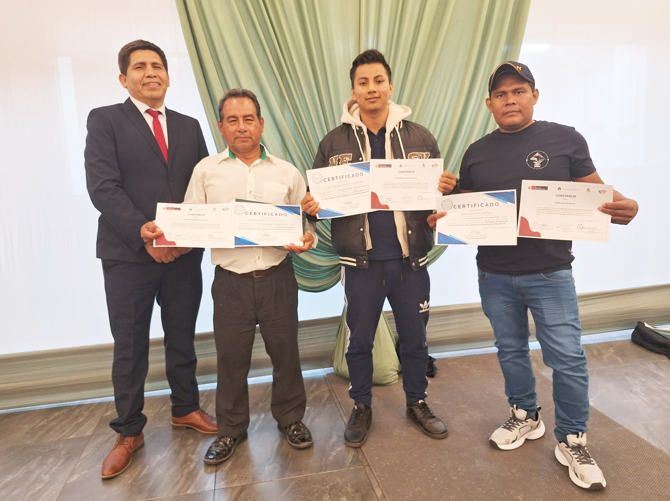 Líderes de Puinahua culminan satisfactoriamente la “Pasantía en Hidrocarburos para Comunidades Amazónicas”