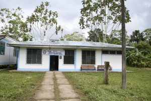 Mejoran centros de salud en comunidades de Puinahua