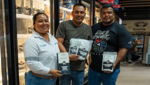 Público de Iquitos degusta y adquiere productos de paiche King Bretaña